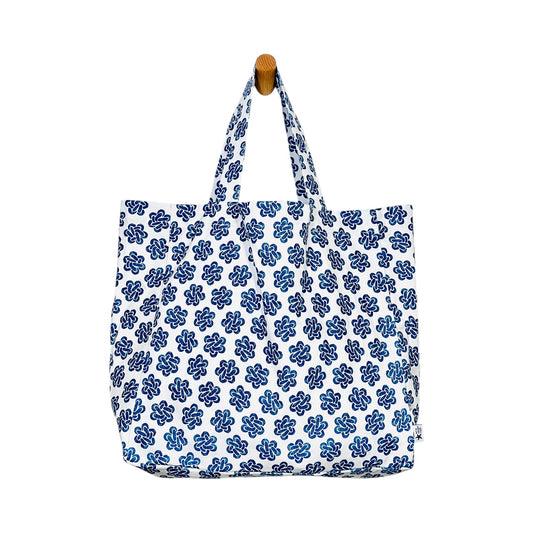 tuckernuck twists tote bag
