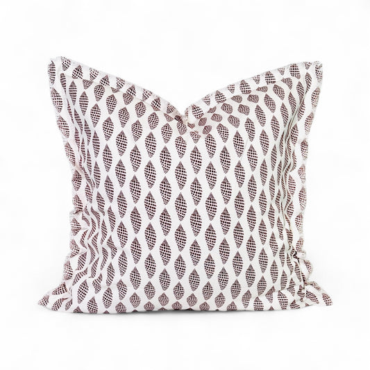sanibel sand junonia cocoa - pillow sham - tassel edge