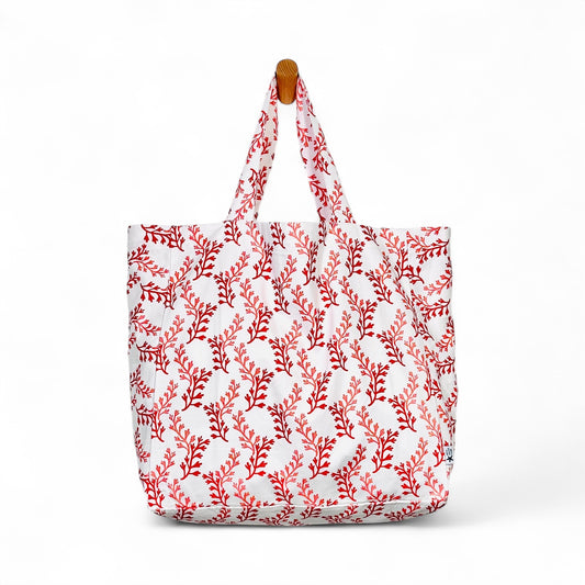 Sakonnet seaweed tote bag in eco-friendly cotton with coral seaweed design